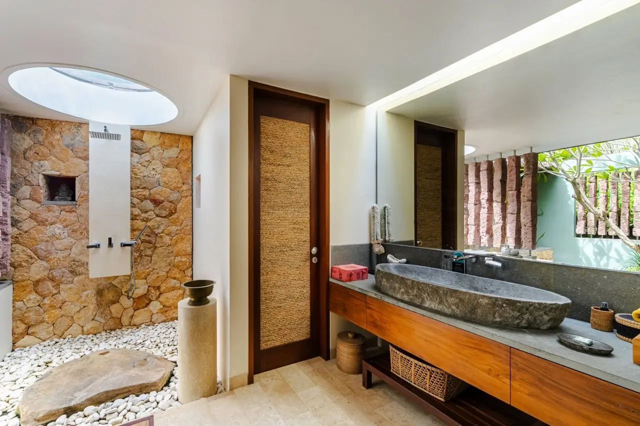 villa Shanti33