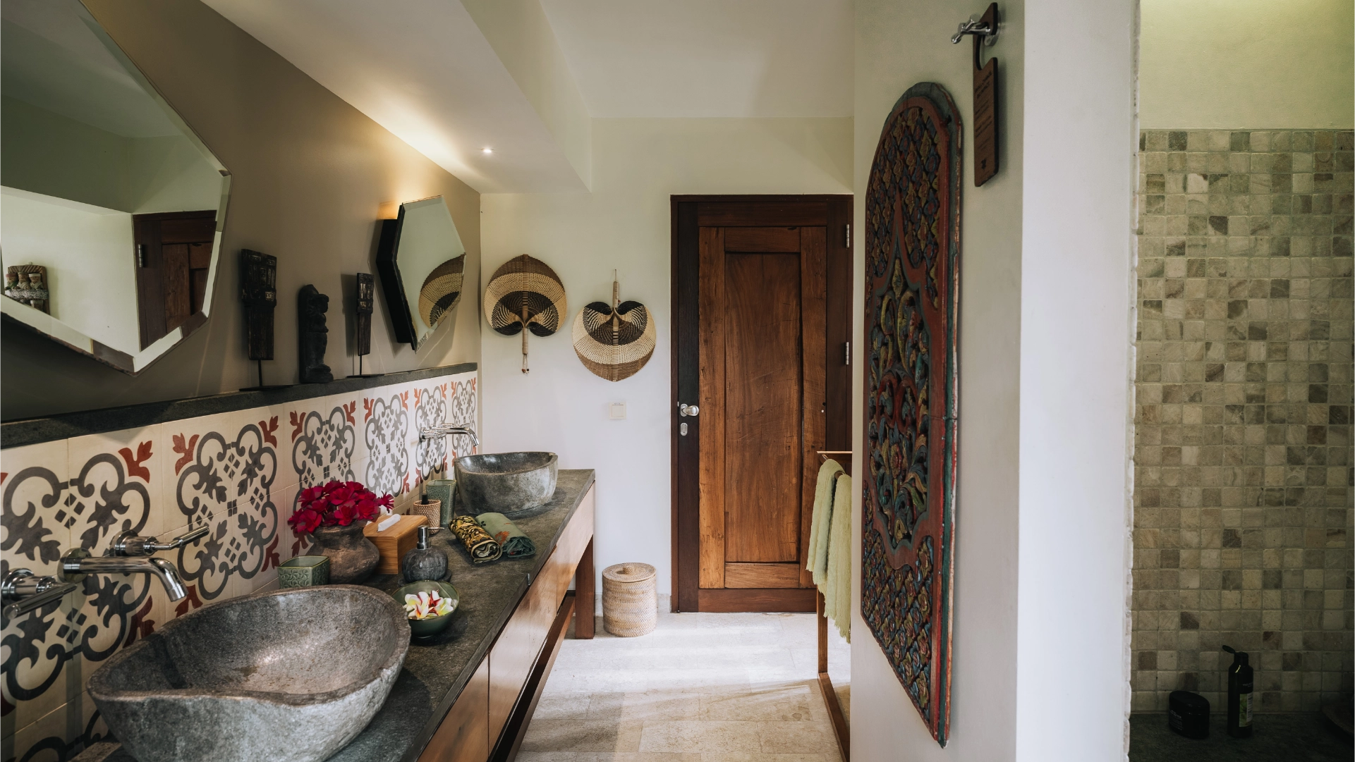 villa-palem-bali-private-estate-damai-room-12