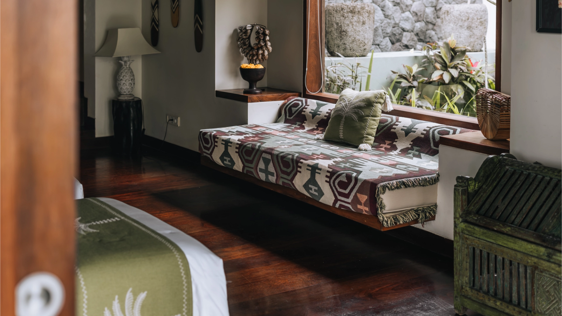 villa-palem-bali-private-estate-mimpi-room-1