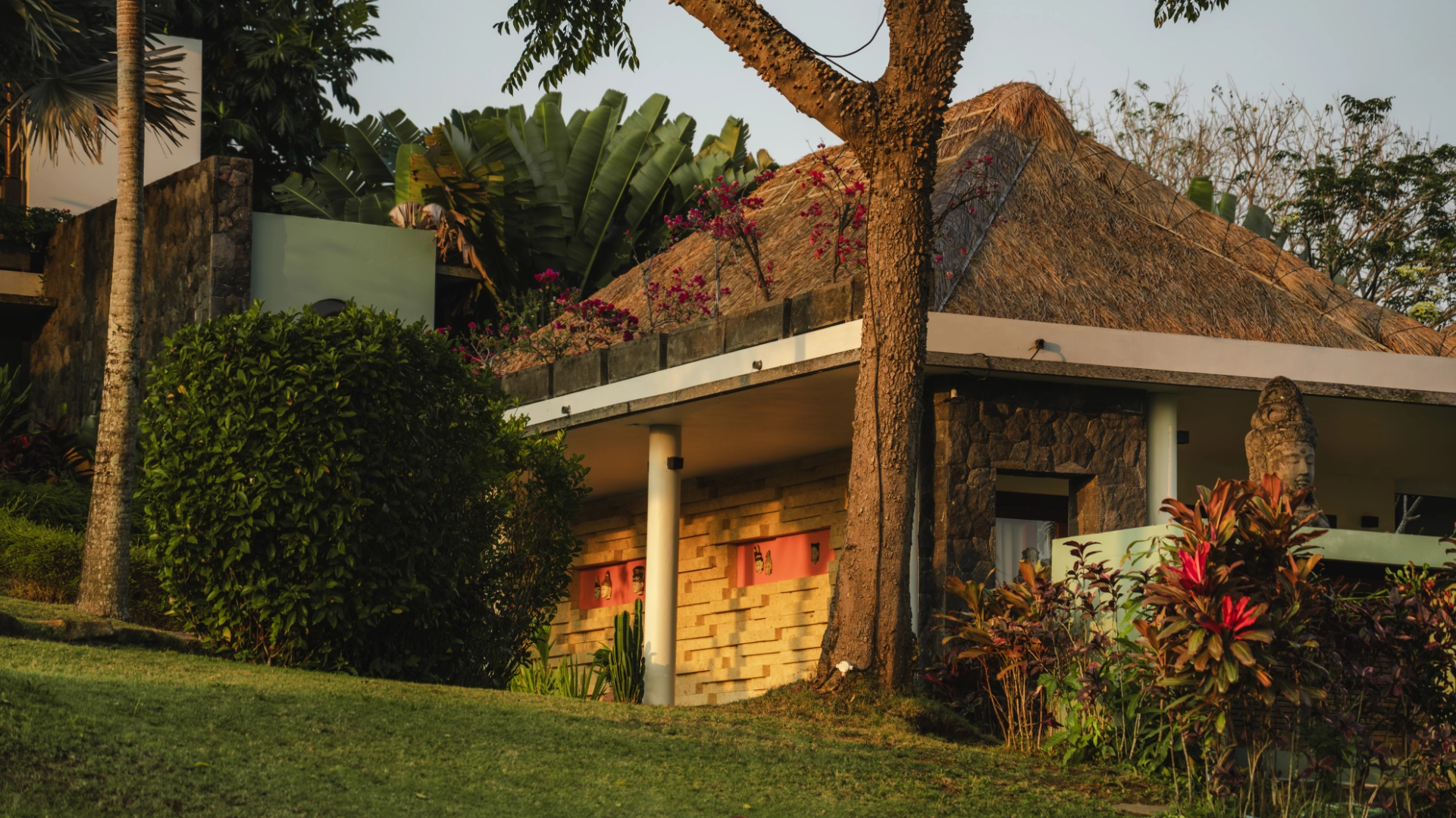 villa-palem-bali-private-estate-mimpi-room-3