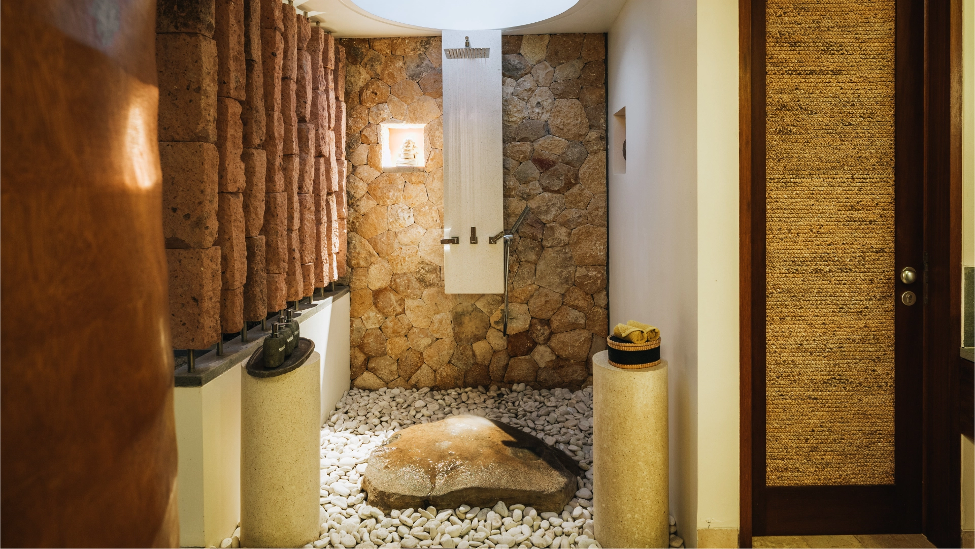 villa-palem-bali-private-estate-oberoi-room-11