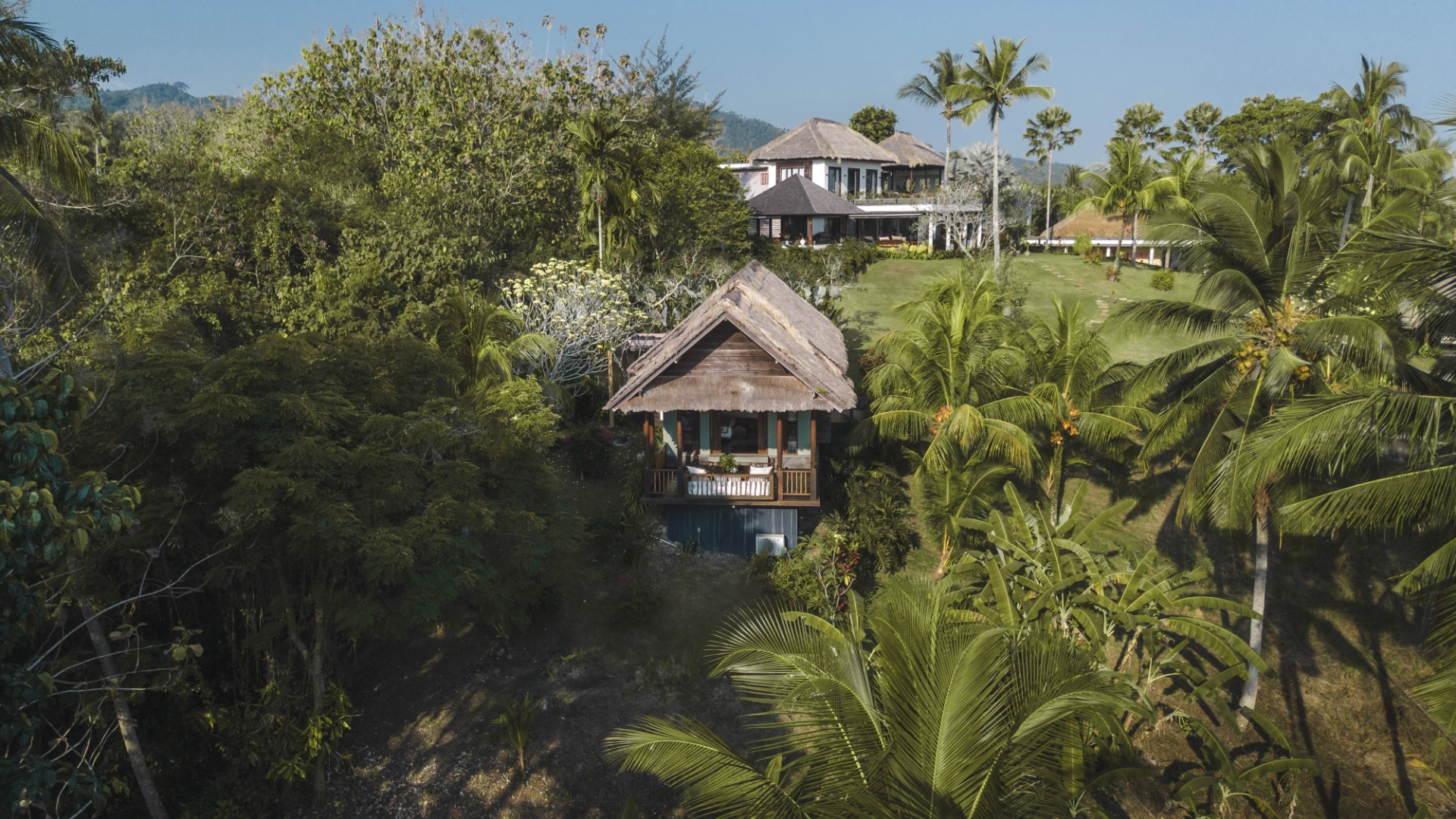 villa-palem-bali-private-estate-sungai-room-1